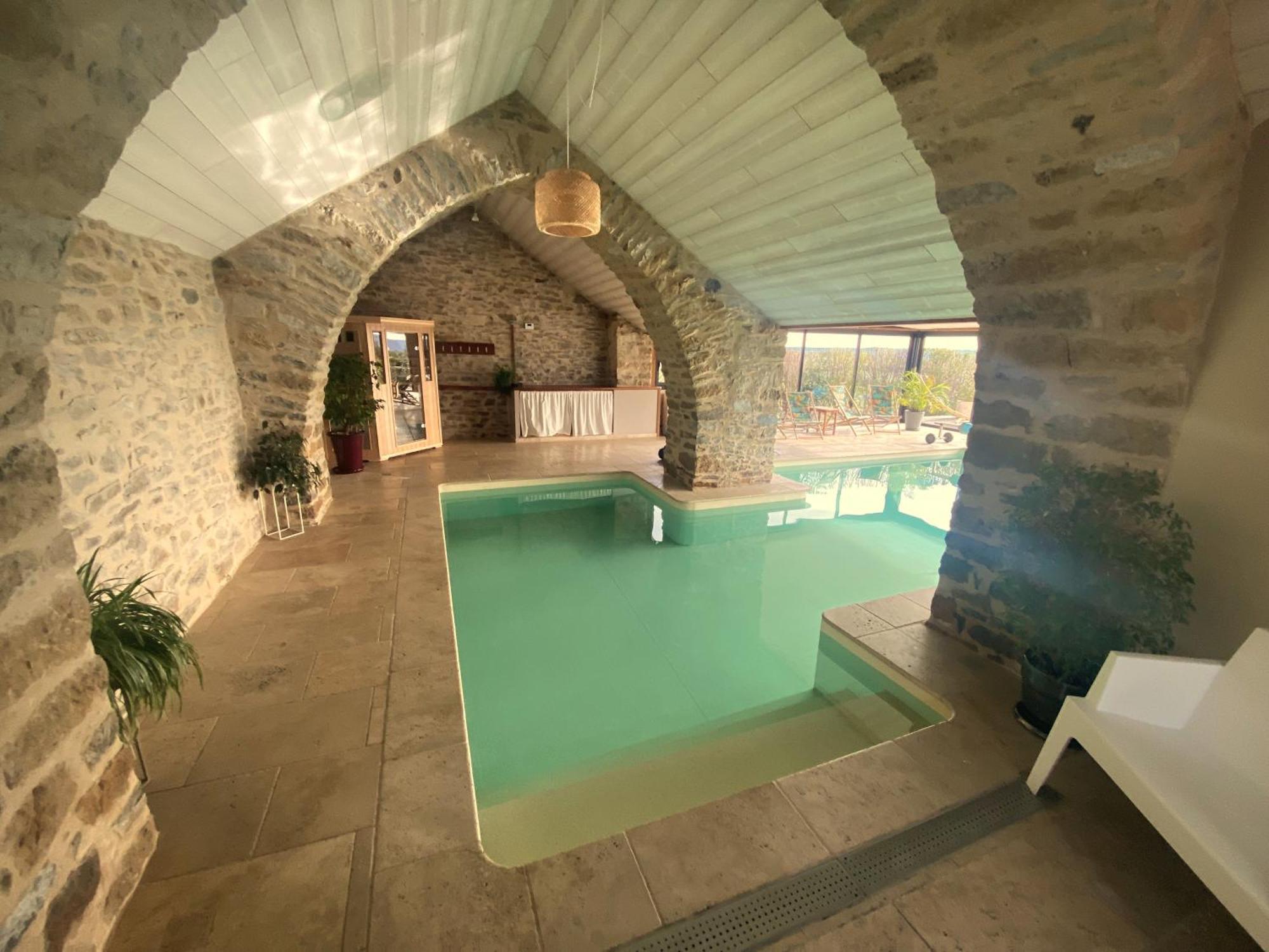 Les Caselles, Gite Et Maison D'Hotes Saint-Beauzely Luaran gambar